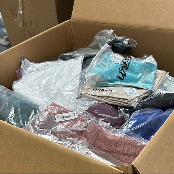 @Rosebud_Resell is live!! Time to shop! - Picture 8 of 16